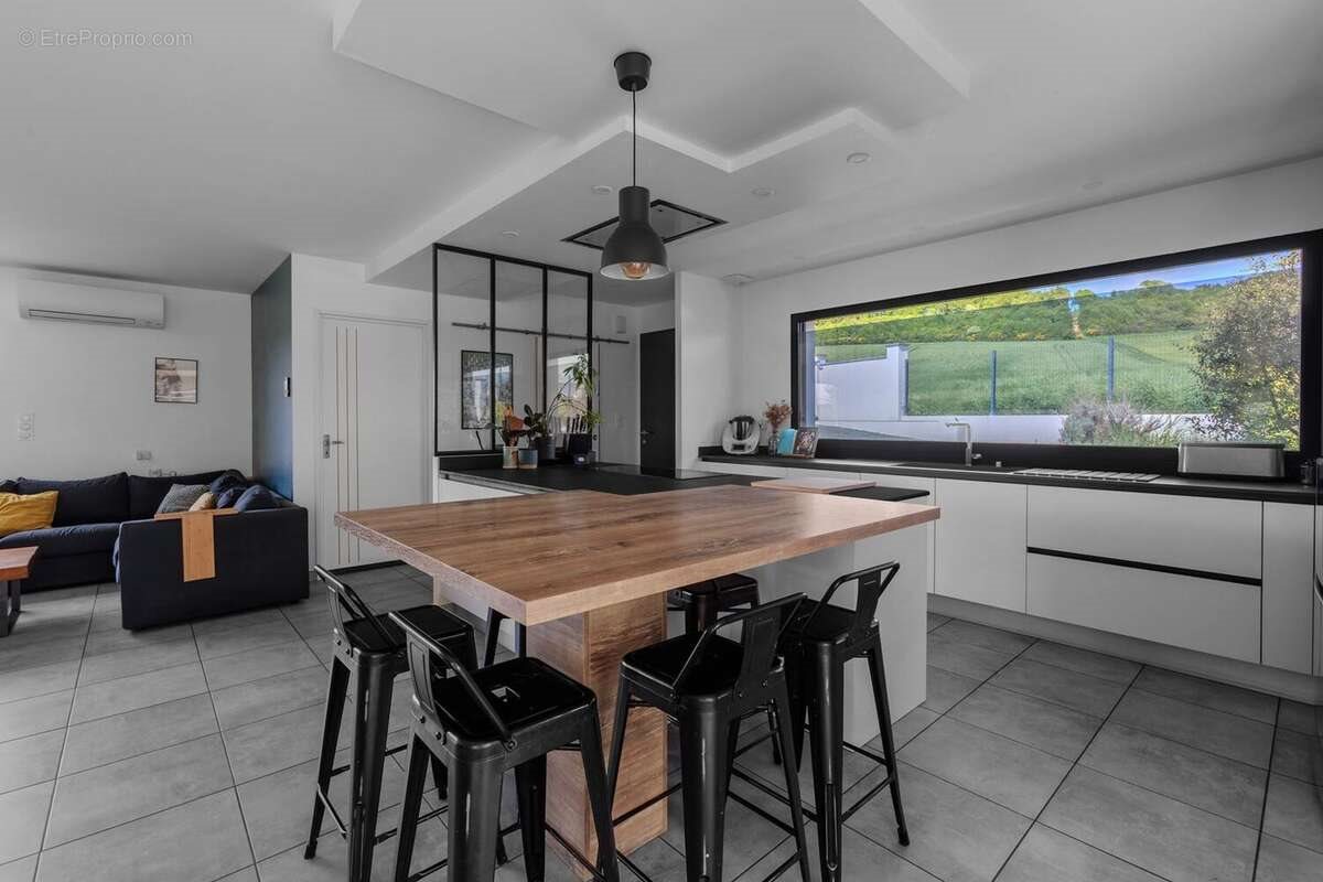 Maison à vendre, 131m², Saint-Sauveur