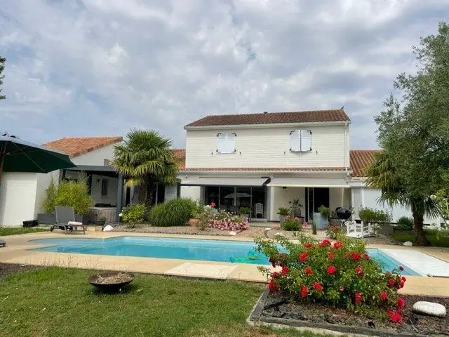 Maison à vendre, 220m², Bonneuil-Matours