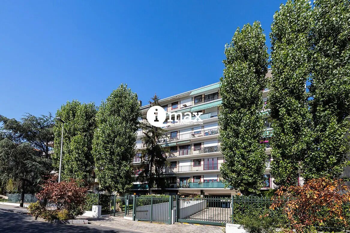 Appartement à louer, 23m², Courbevoie