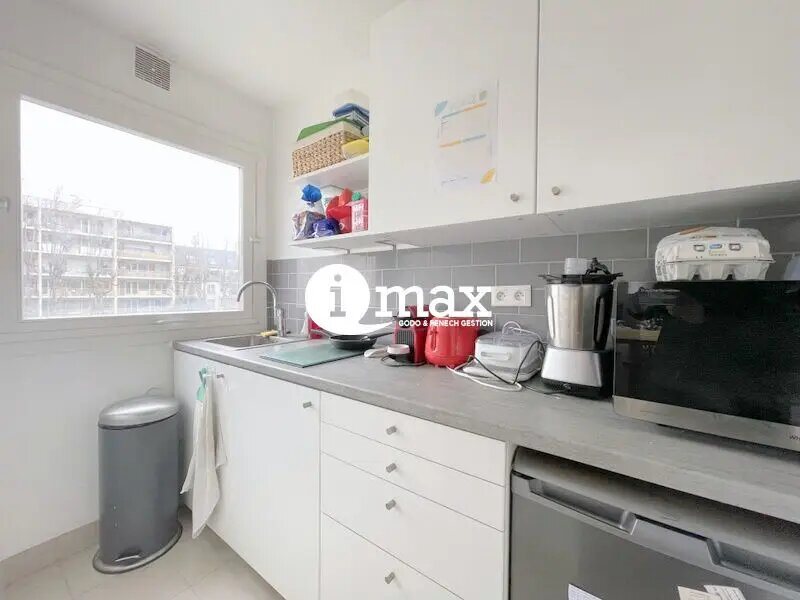 Appartement à louer, 23m², Courbevoie