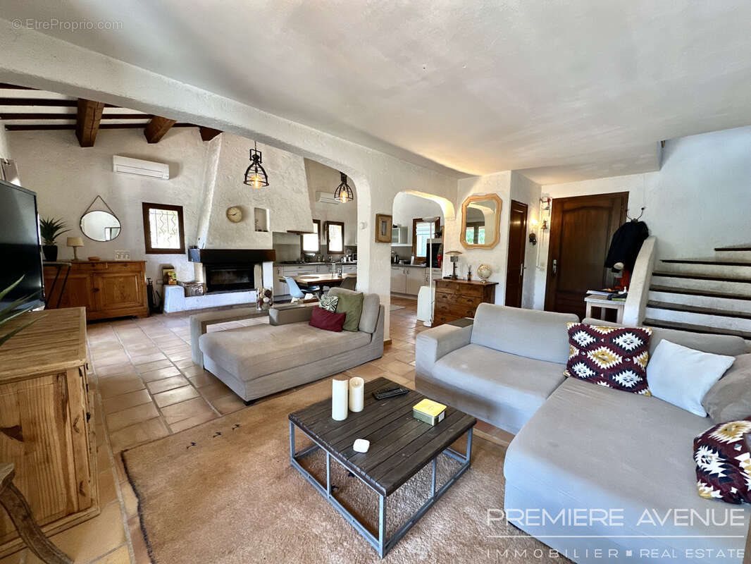 Maison à vendre, 140m², Gassin