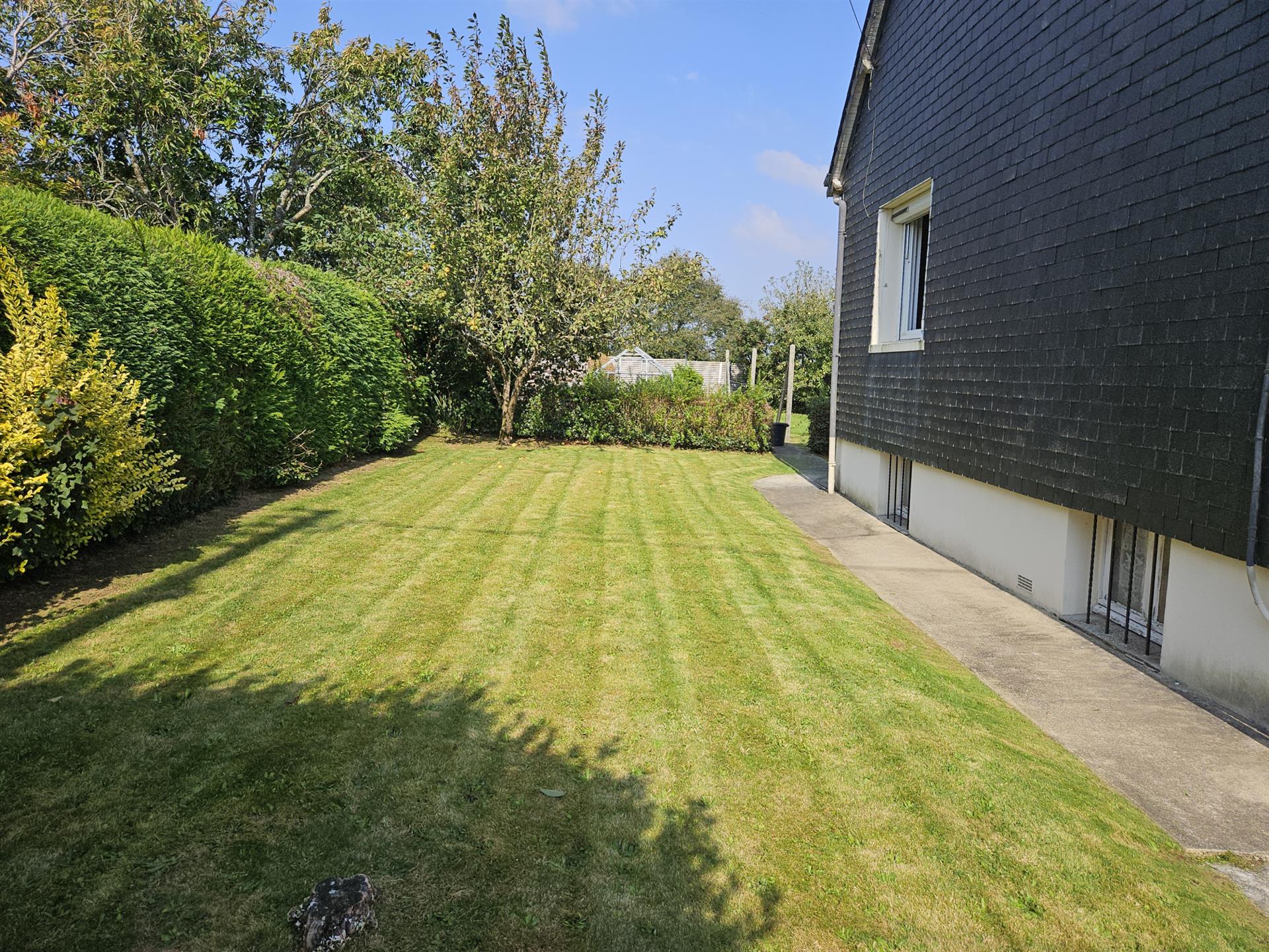 Maison à vendre, 107m², Gouarec