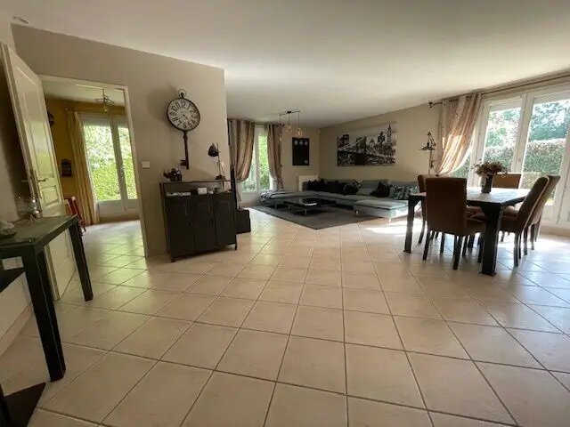 Maison à louer, 141m², Saint-Witz