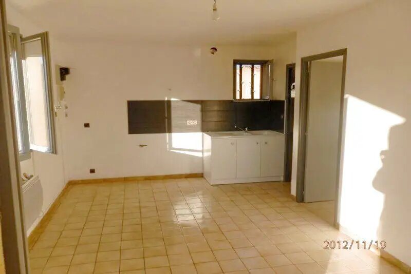 Appartement à louer, 28m², Saint-Remèze