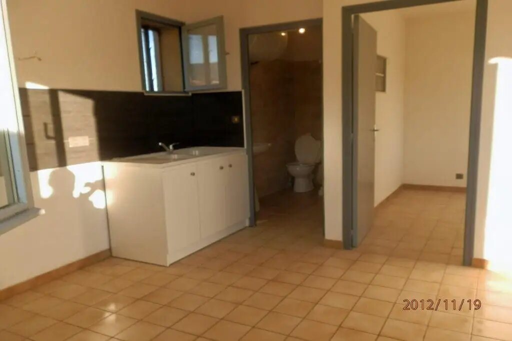 Appartement à louer, 28m², Saint-Remèze