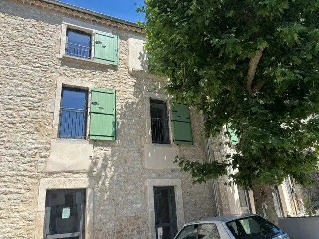 Appartement à louer, 124m², Saint-Remèze