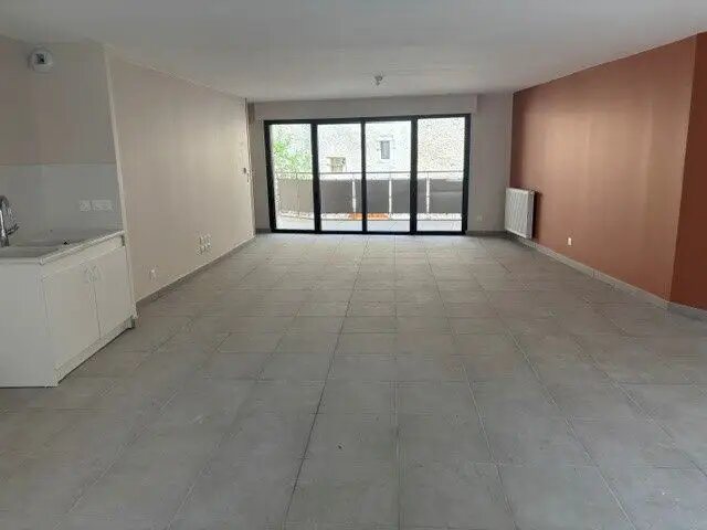 Appartement à louer, 124m², Saint-Remèze