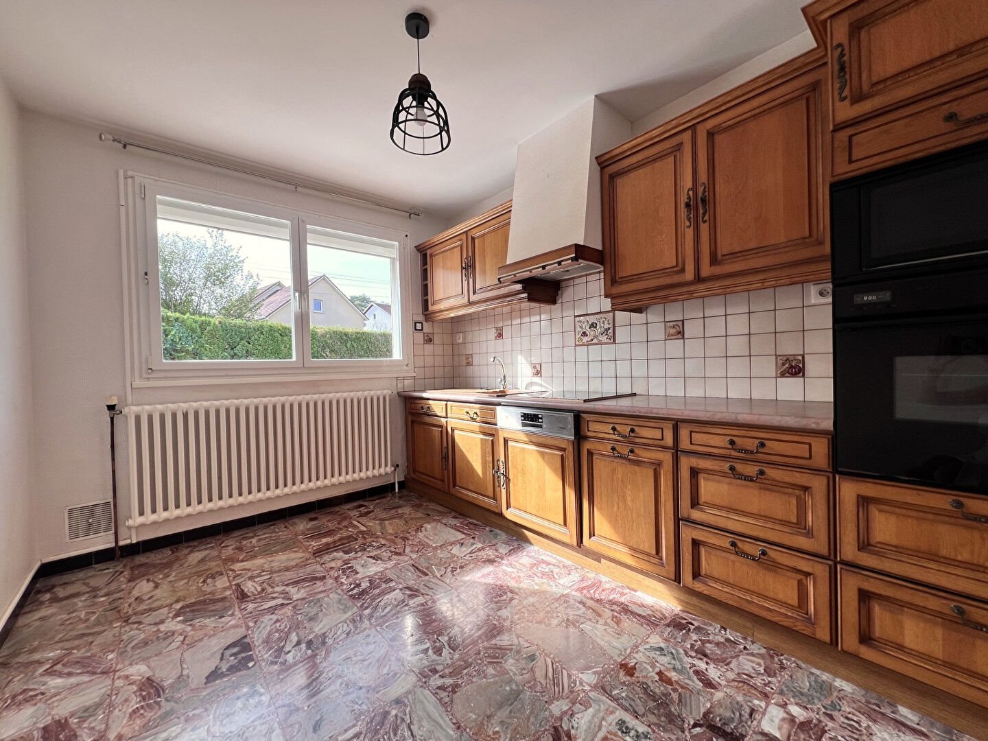 Maison à louer, 90m², Geneuille