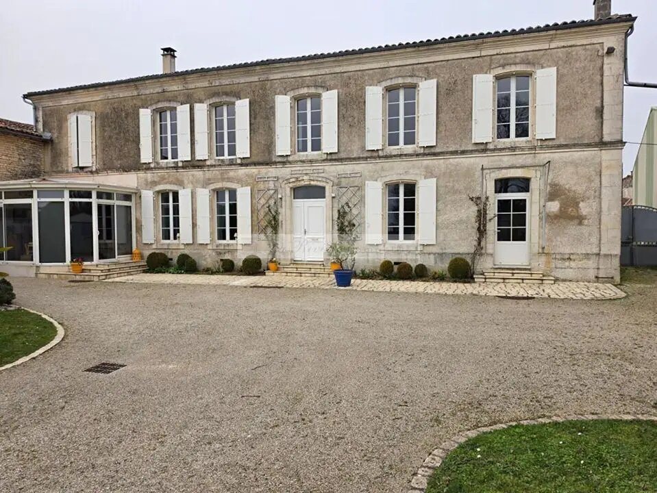 Maison à vendre, 294m², Rouillac