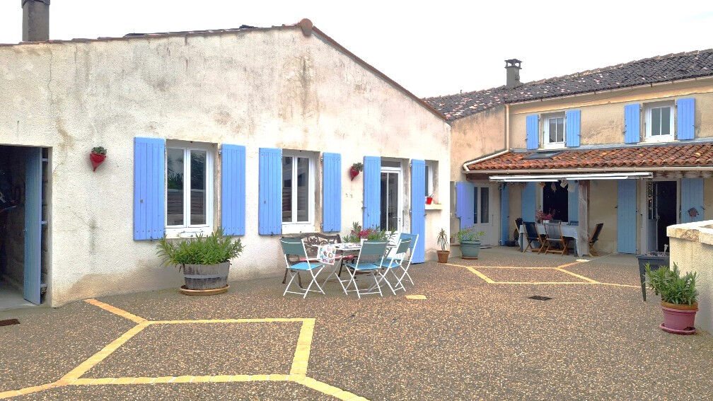 Maison à vendre, 171m², Saintes