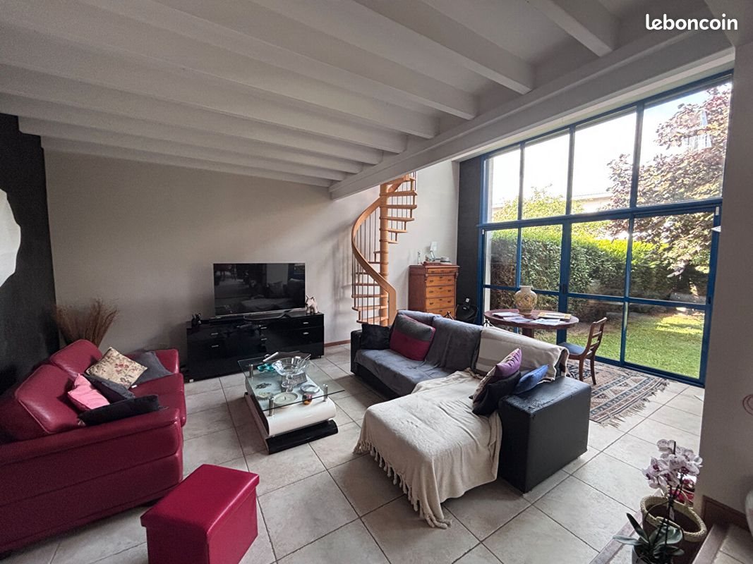 Maison à vendre, 215m², Laval