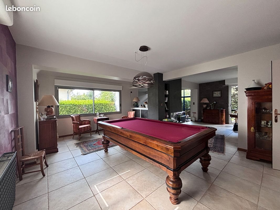 Maison à vendre, 215m², Laval
