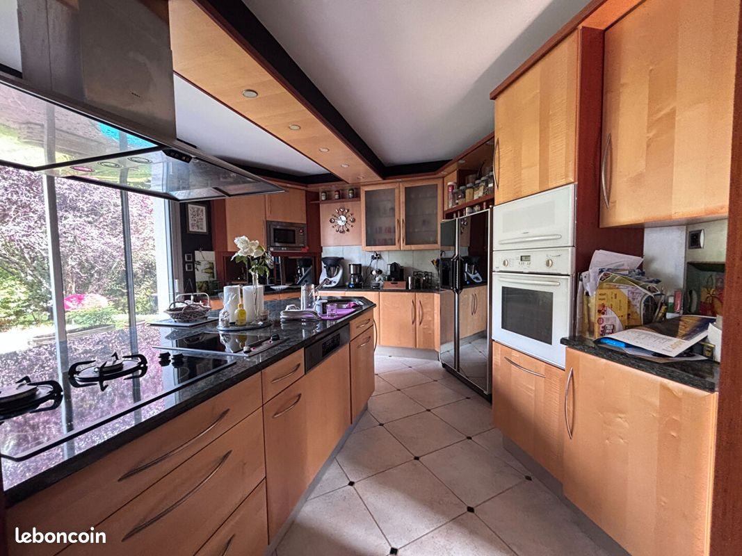 Maison à vendre, 215m², Laval
