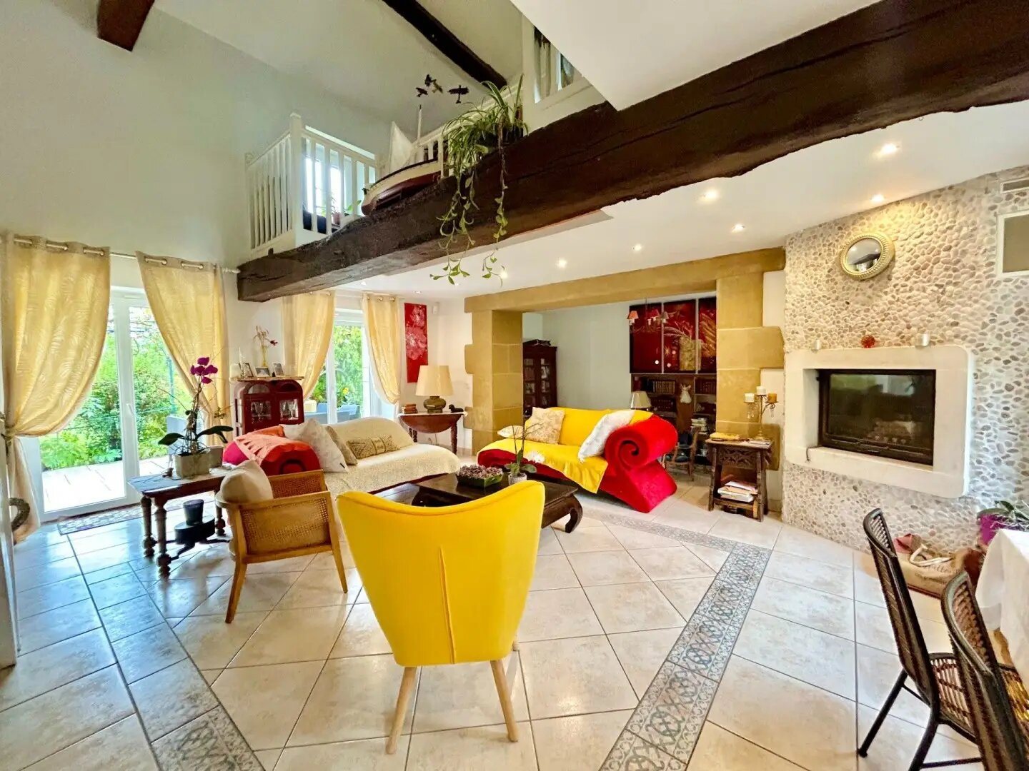 Maison à vendre, 391m², Beausemblant