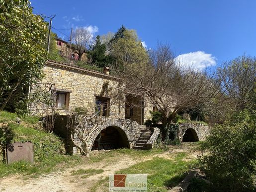 Maison 5 pièces 88 m² · à Le Vigan · 88 m² · 221 000 €