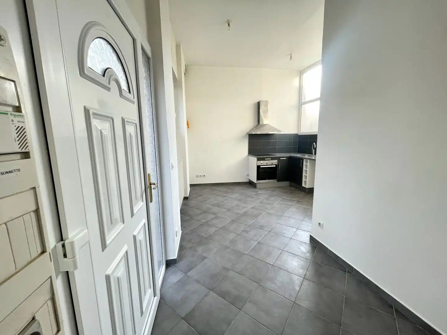 Appartement à louer, 27m², Saint-Maurice
