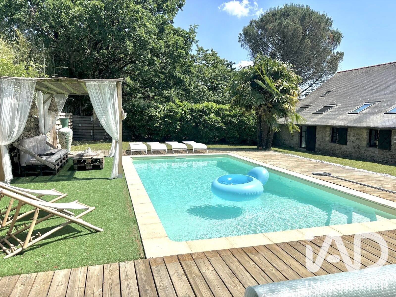 Maison à vendre, 256m², Saint-Etienne-de-Montluc