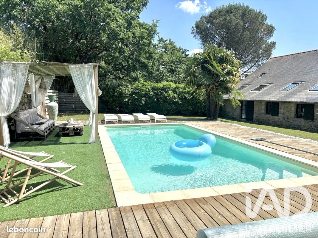 Maison à vendre, 256m², Saint-Etienne-de-Montluc