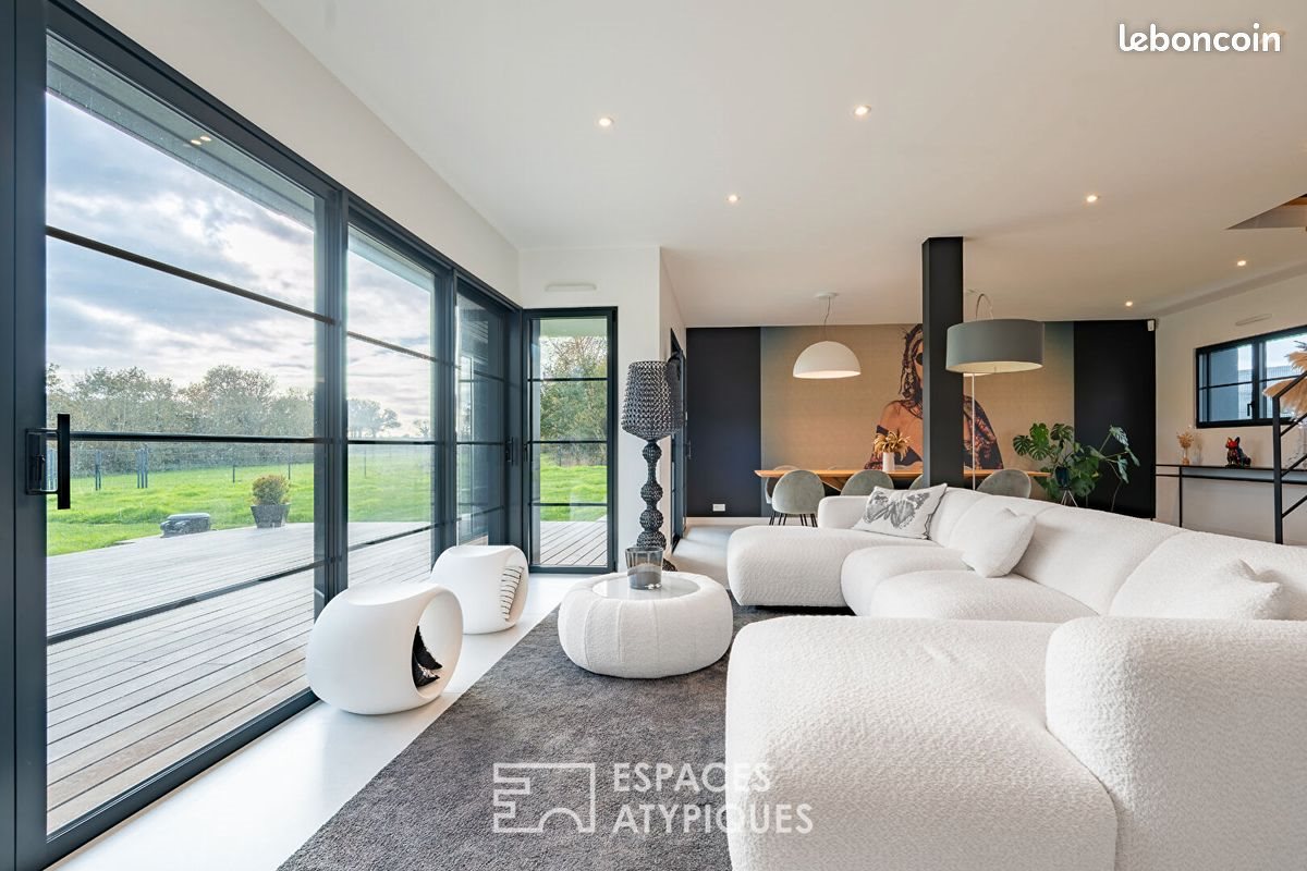 Maison à vendre, 188m², Plomodiern