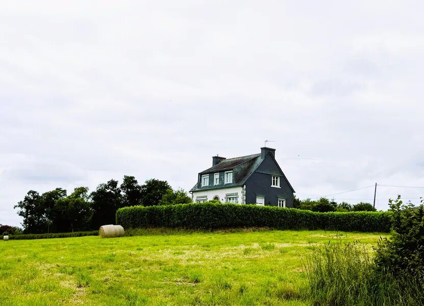 Maison à vendre, 121m², Plounévézel