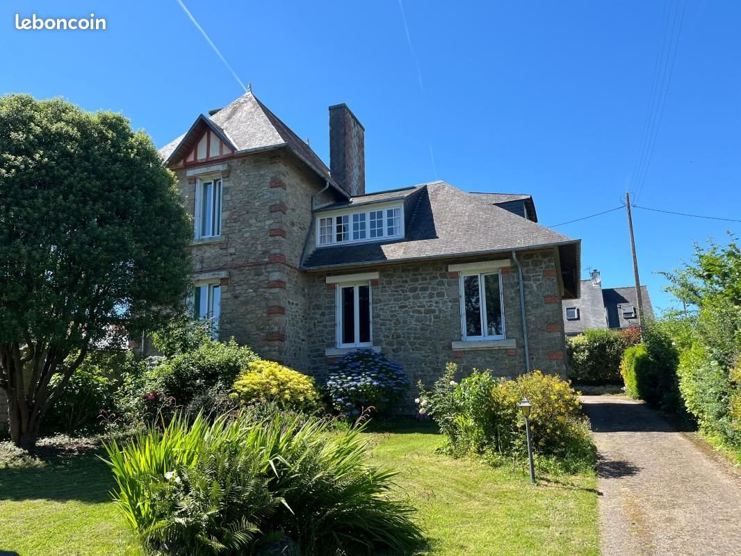 Maison à vendre, 120m², Rostrenen
