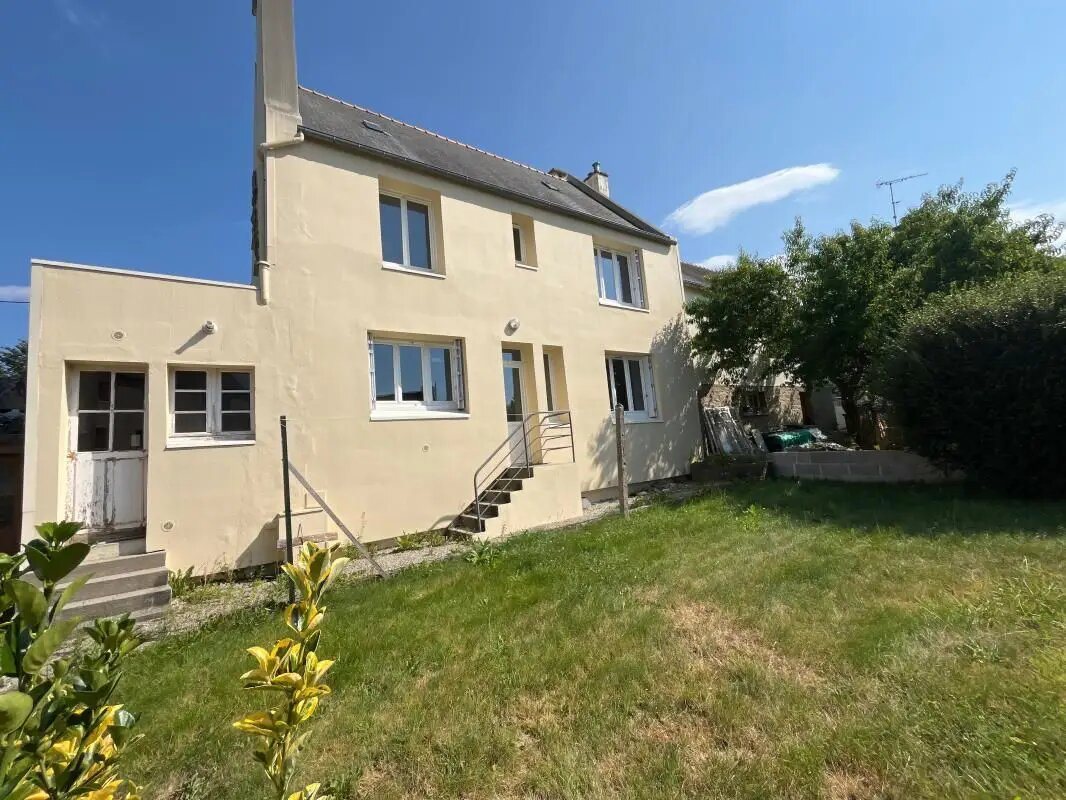 Maison à vendre, 121m², Rostrenen