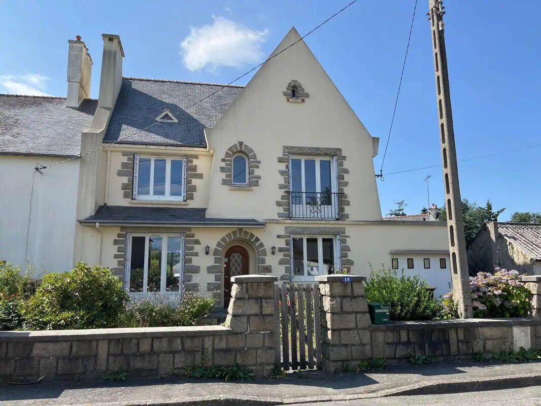 Maison à vendre, 121m², Rostrenen