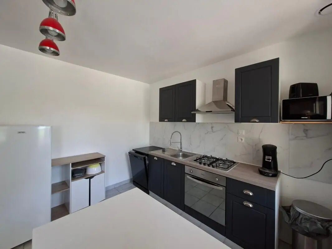 Maison à louer, 77m², Saint-Nicolas-du-Pélem