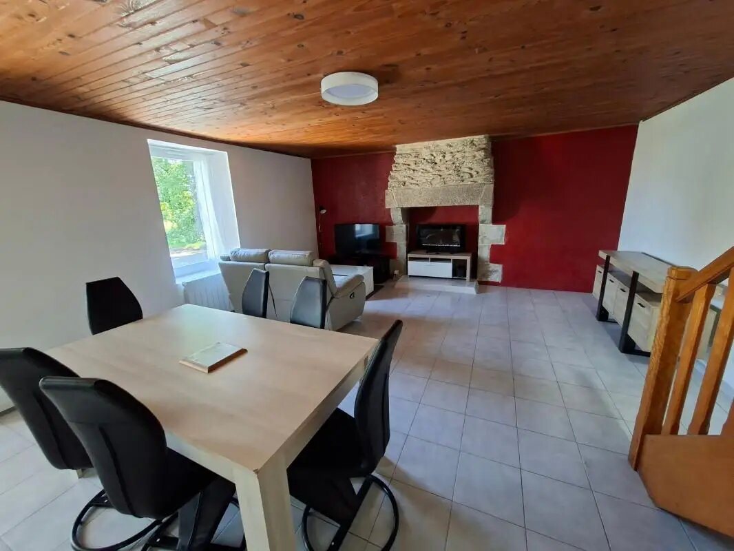 Maison à louer, 77m², Saint-Nicolas-du-Pélem