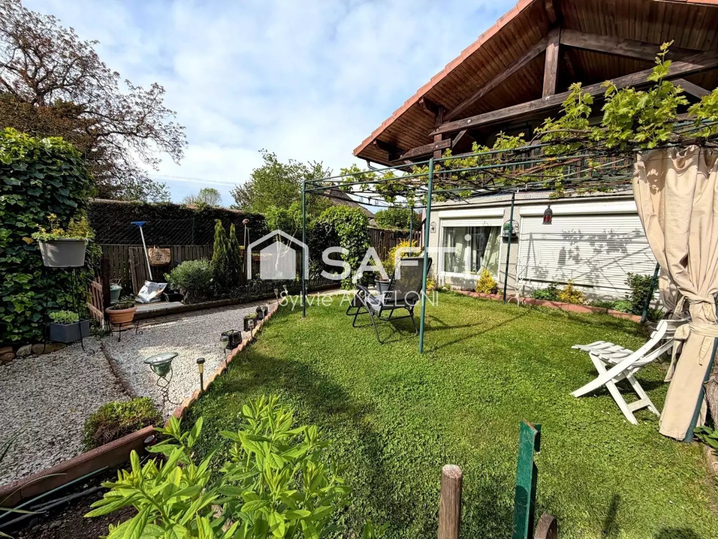 Maison à vendre, 92m², La Bâtie-Montgascon