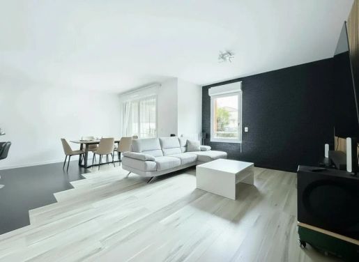 Advert pic 0