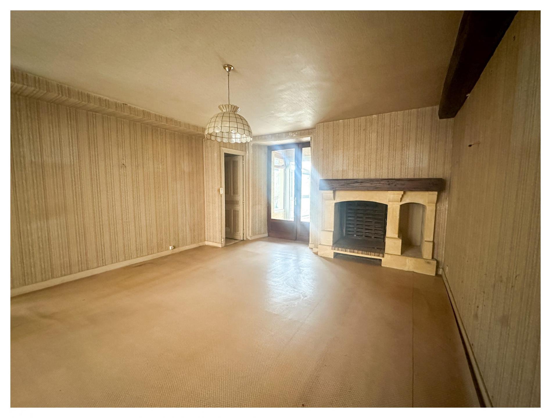 Maison à vendre, 131m², Salignac-Eyvigues