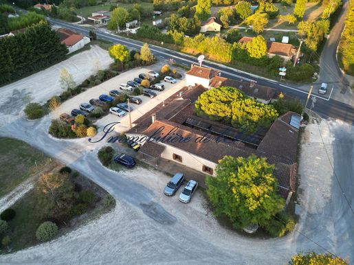 Local commercial 14 pièces 553 m² · à Chalagnac · 553 m² · 472 500 €