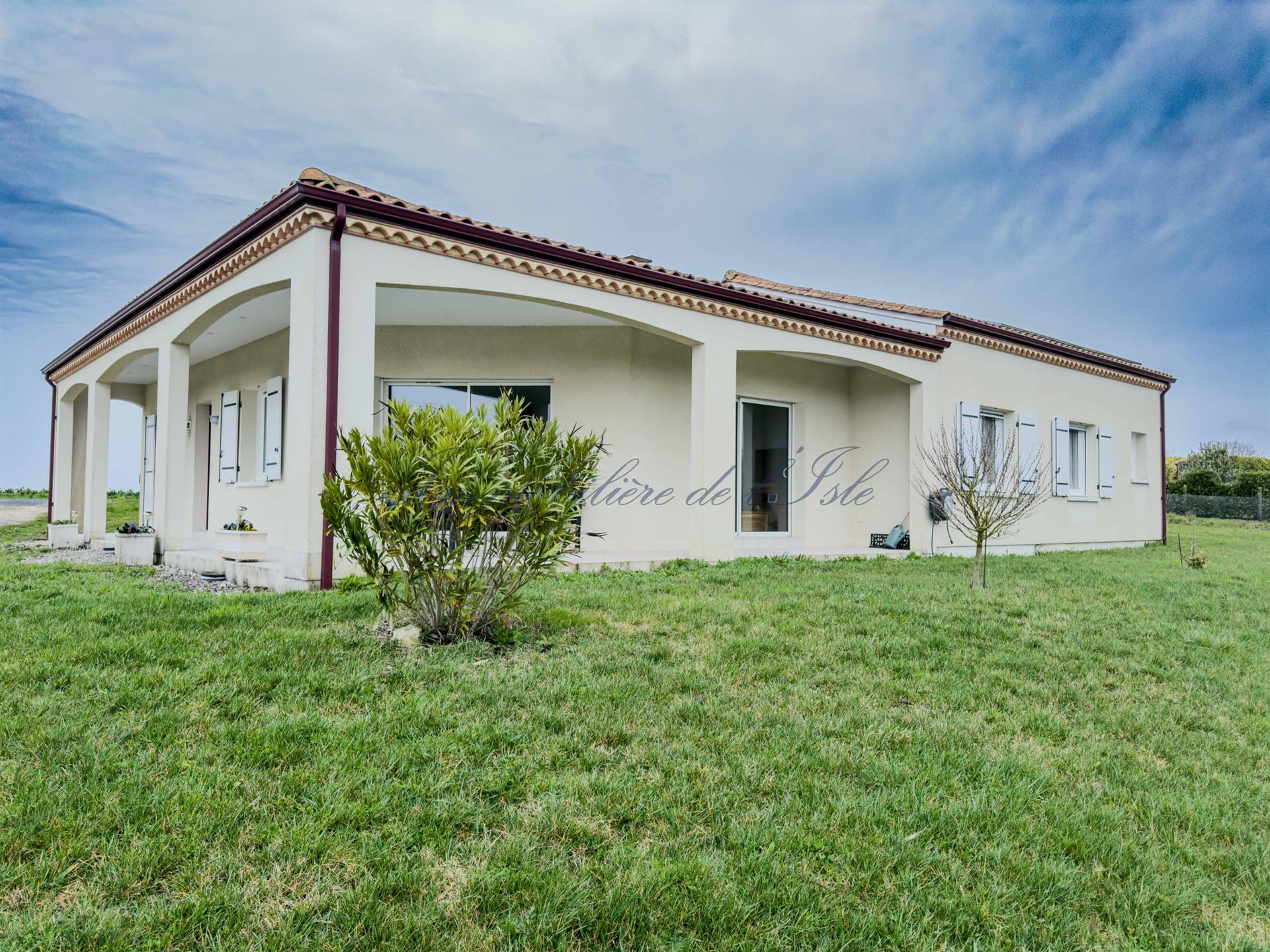 Maison à vendre, 145m², Saint-Paul-Lizonne
