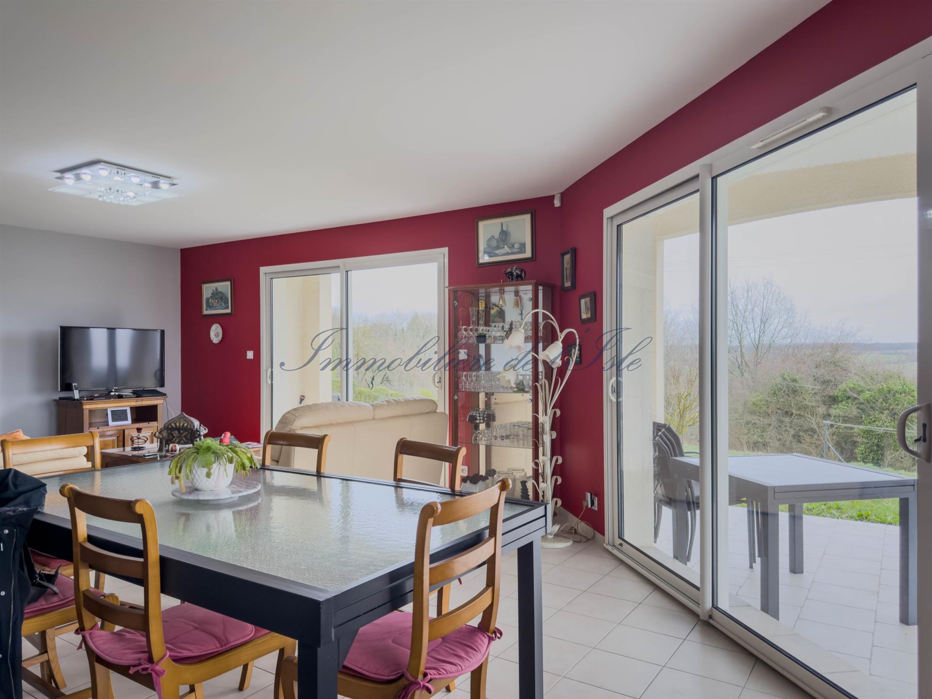 Maison à vendre, 145m², Saint-Paul-Lizonne