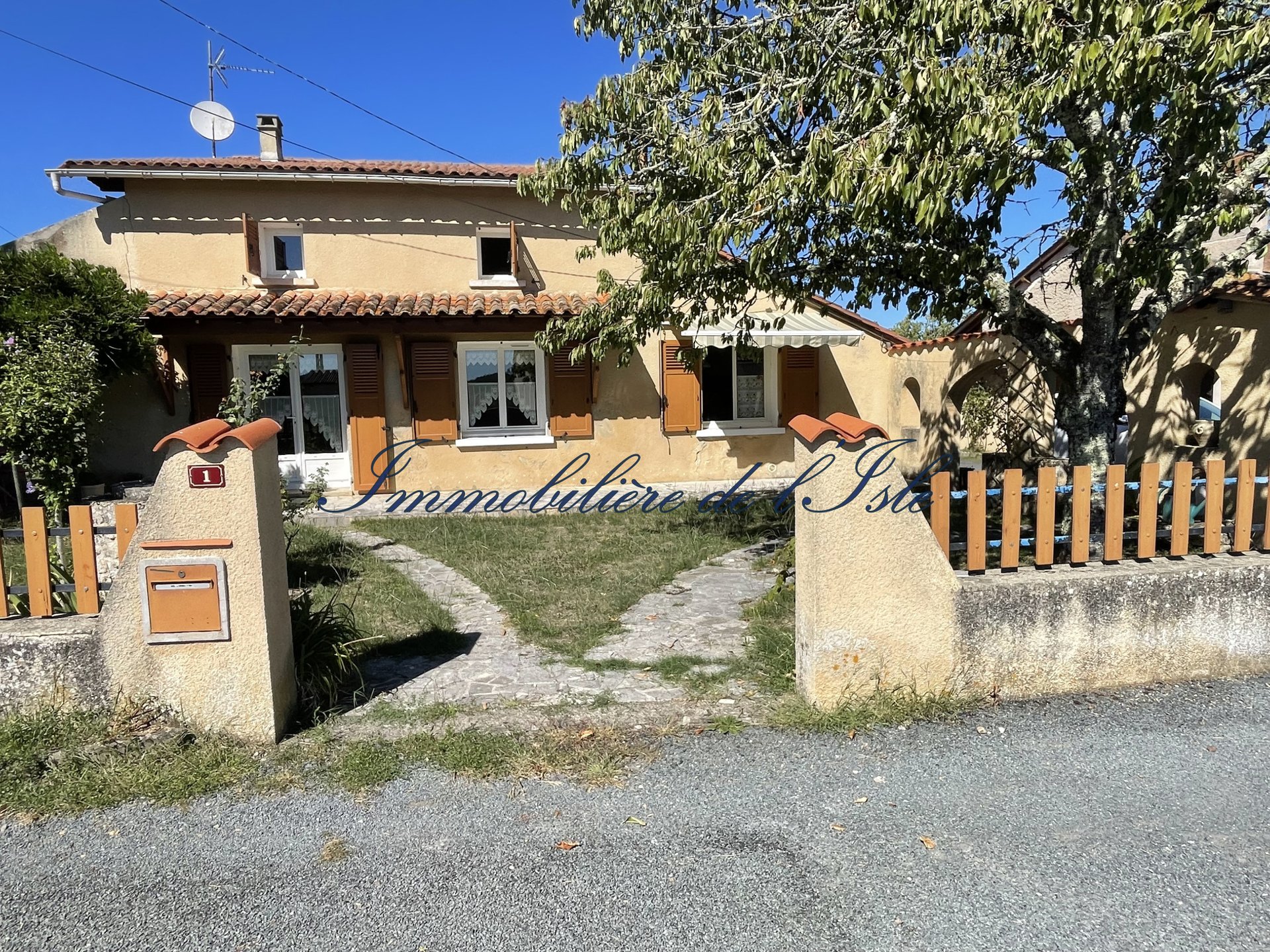 Maison à vendre, 145m², Douzillac