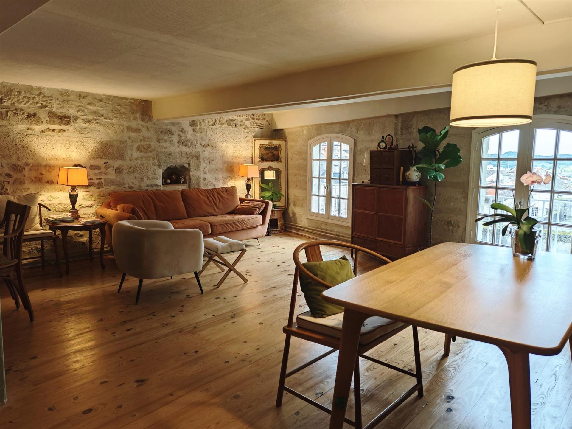 Appartement à vendre, 84m², Périgueux