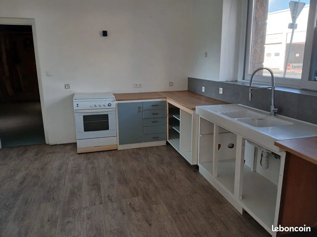 Maison à vendre, 159m², Bégard