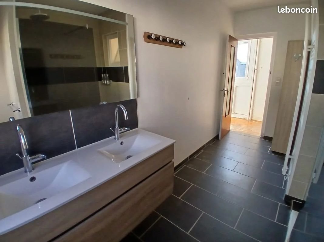 Maison à vendre, 159m², Bégard
