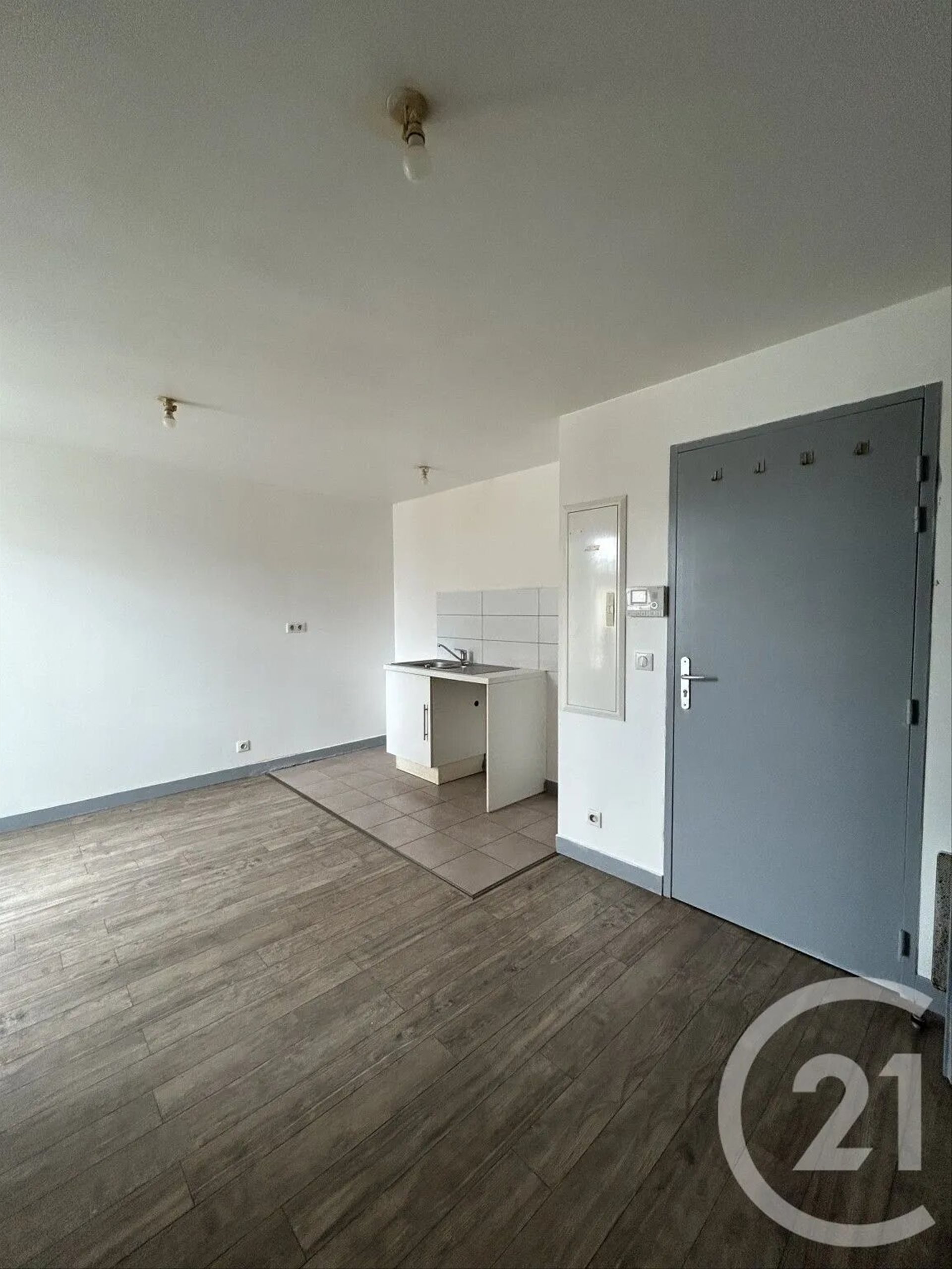 Appartement à louer, 30m², Angerville