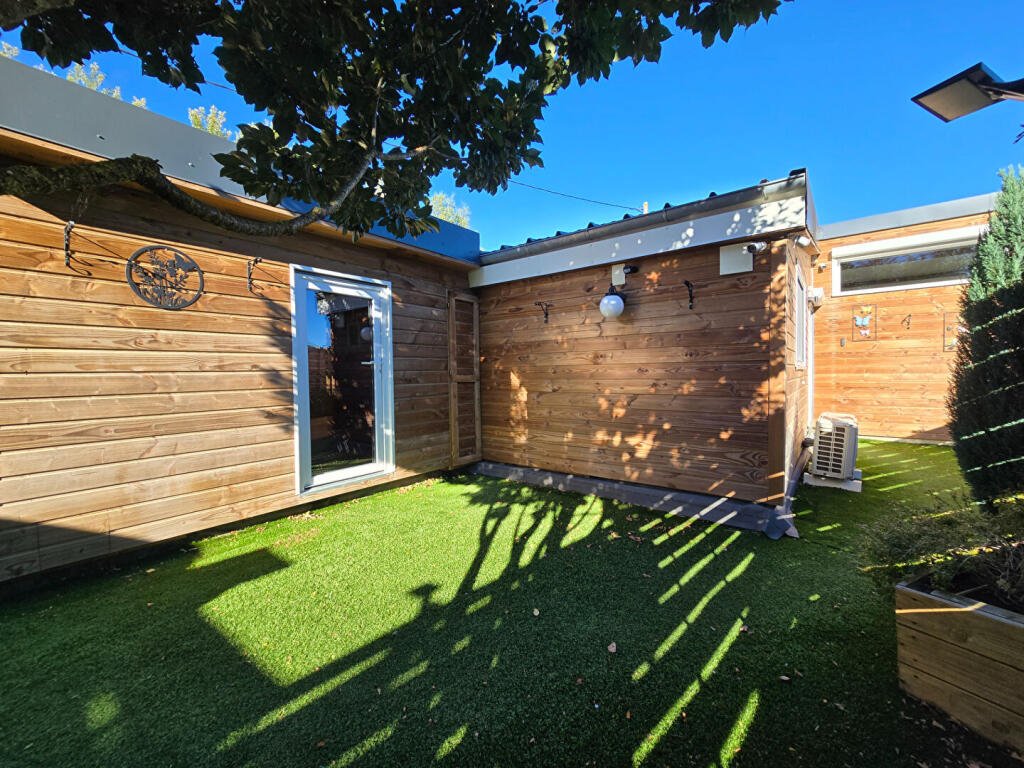 Maison à vendre, 3m², Arvieu