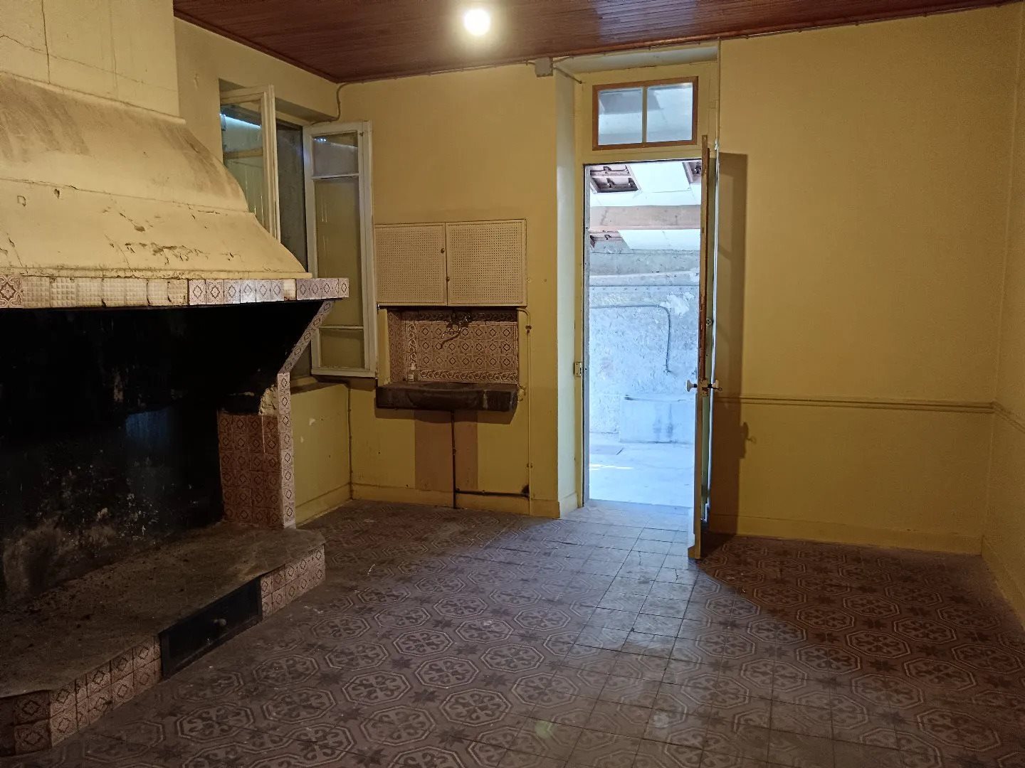 Maison à vendre, 6m², Poilhes