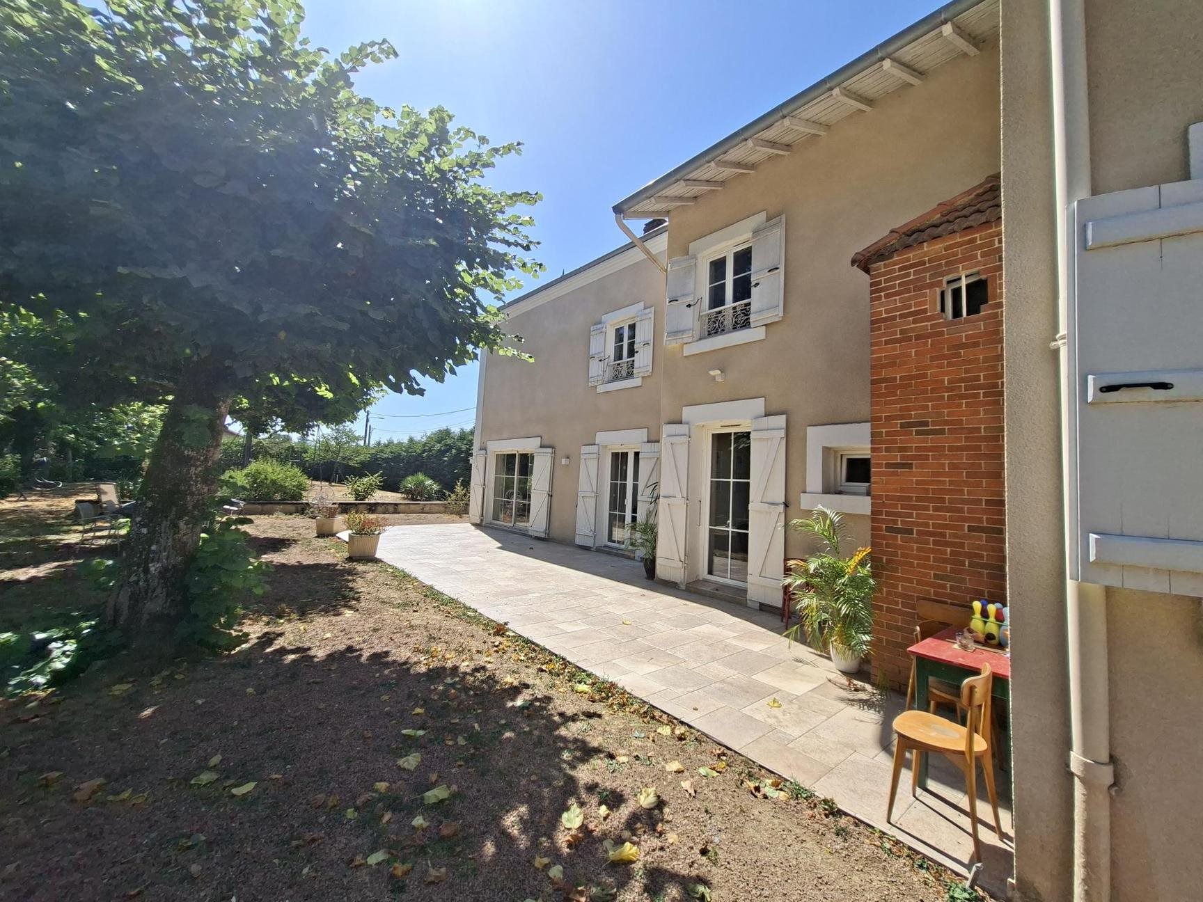 Maison à vendre, 196m², Amplepuis