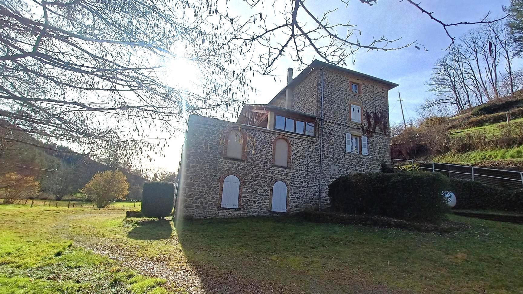 Maison à vendre, 286m², Cublize