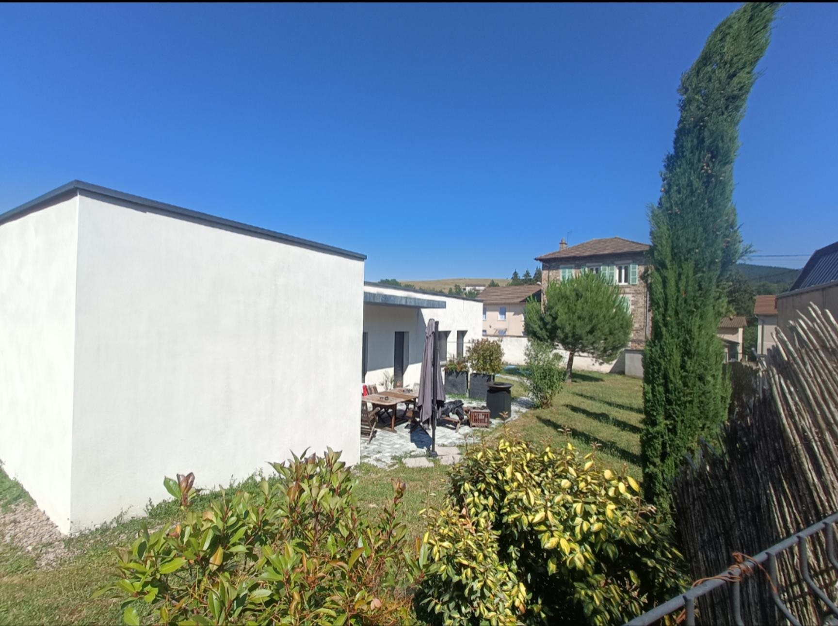 Maison à vendre, 114m², Cublize
