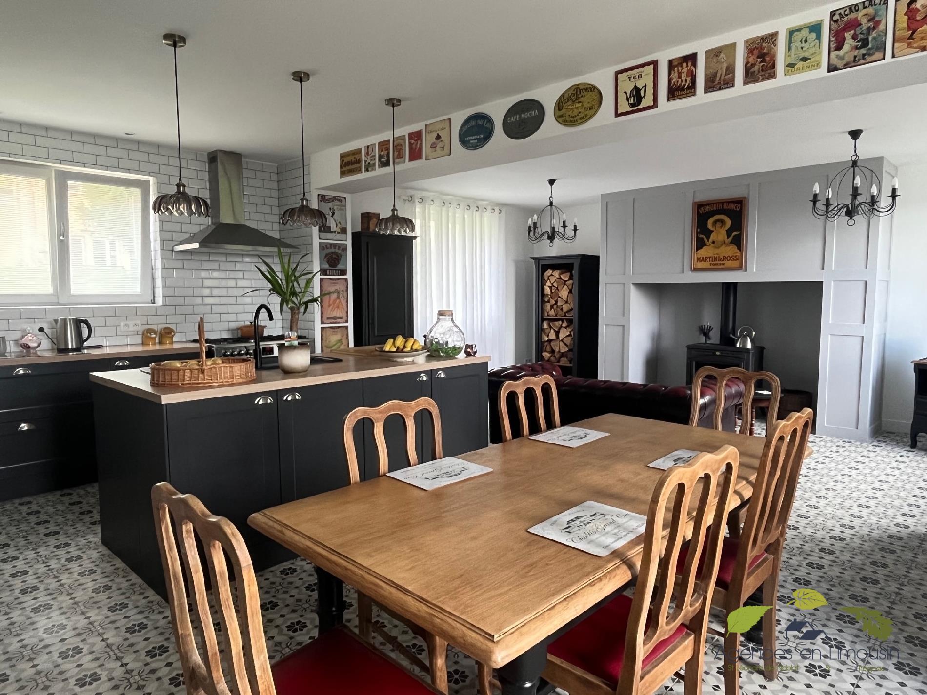 Maison à vendre, 126m², Treignac