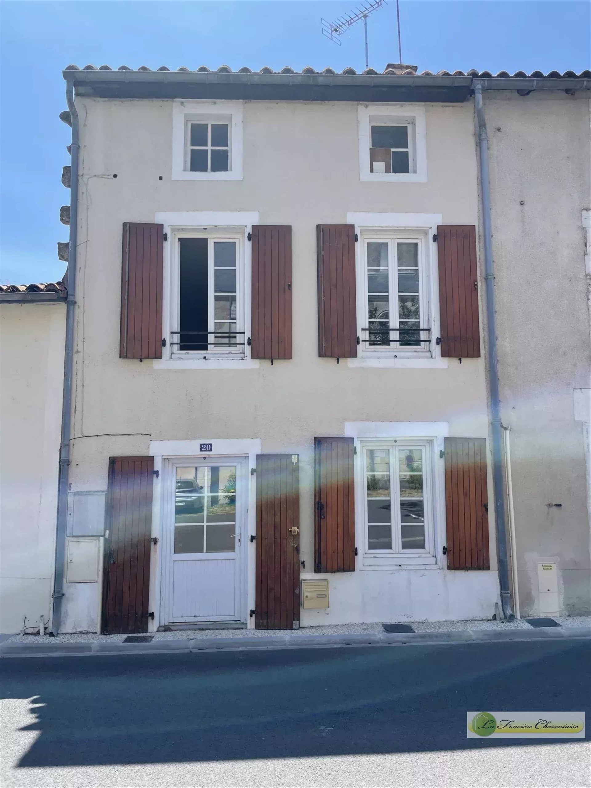 Maison à vendre, 80m², Aigre