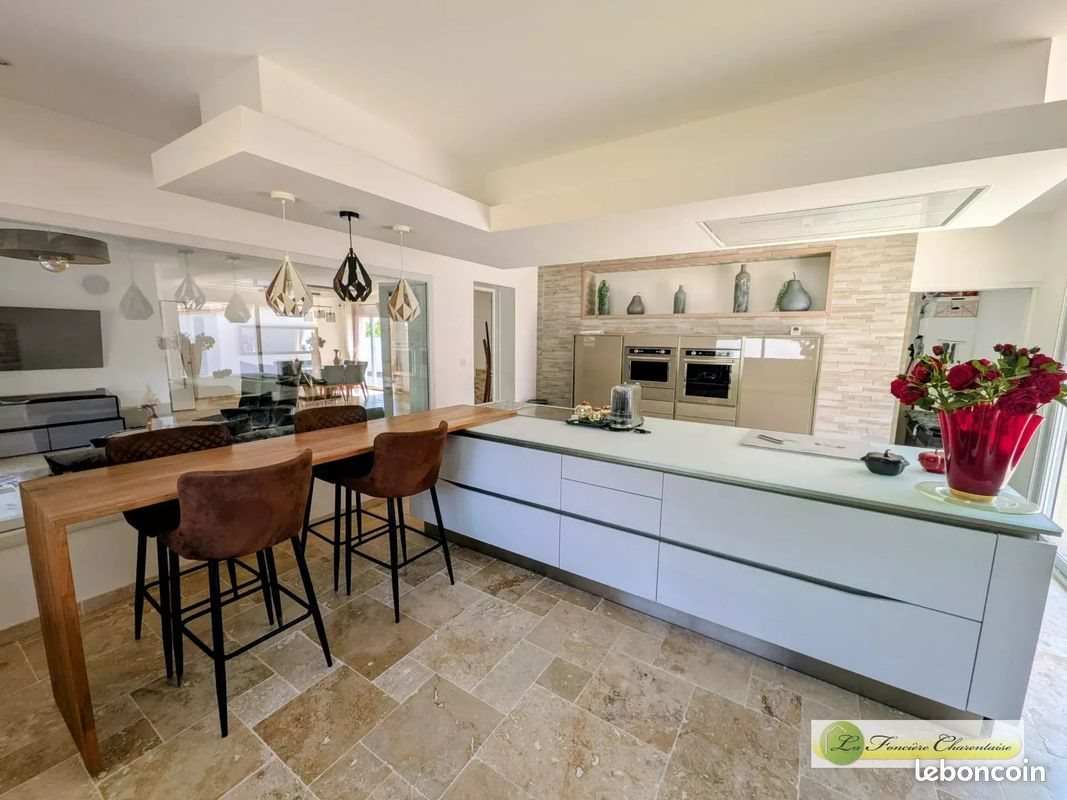 Maison à vendre, 162m², Angoulême