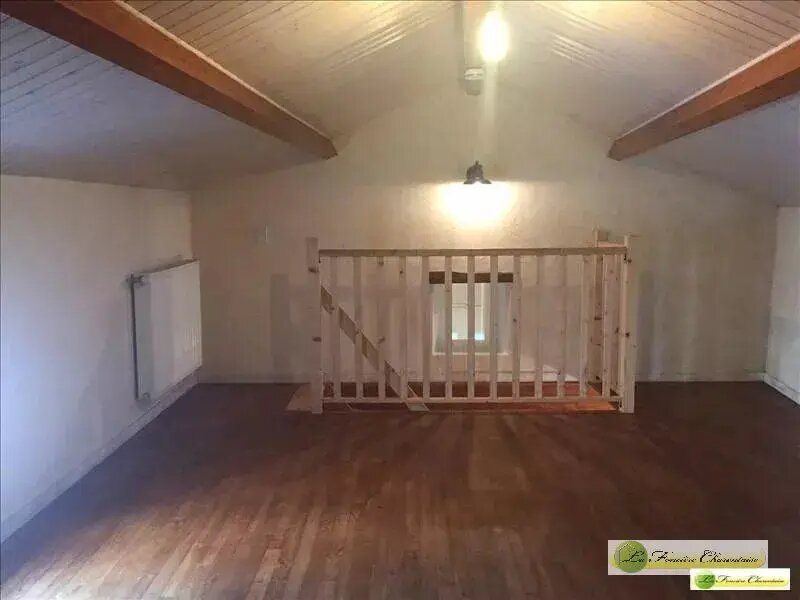 Maison à louer, 76m², Voeuil-et-Giget