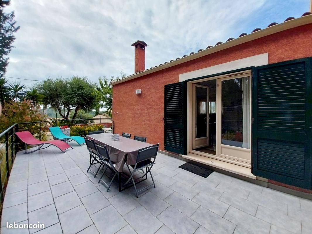 Maison à vendre, 130m², Castelnau-de-Guers
